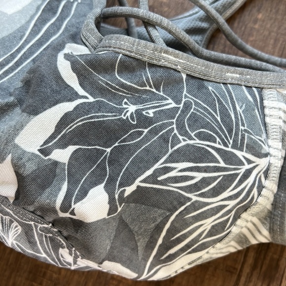 Athleta sports bra - Picture 4 of 4